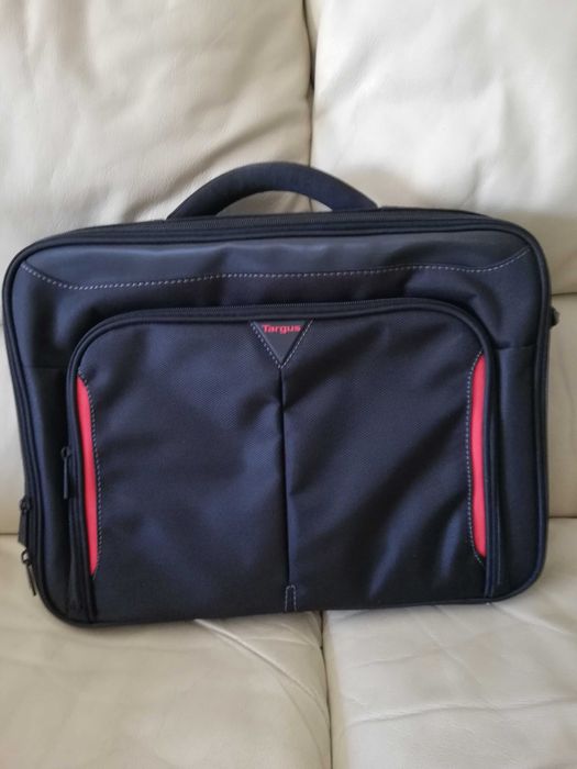 Mochilas, Malas e Sacos Novos, tudo de marcas conhecidas