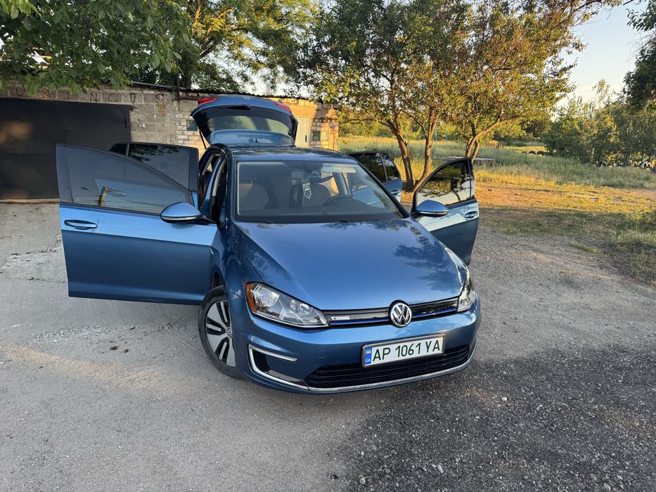 Продам свой e-golf