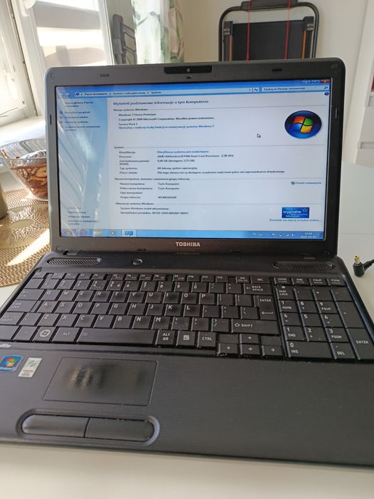 Toshiba Satellite C660D Athlon P360/4GB/HD4200