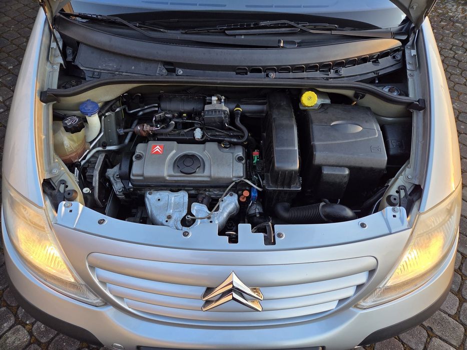 Citroen C3 srebrny