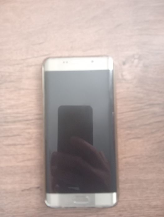 Sprzedam Samsung 6+ Edge Gold