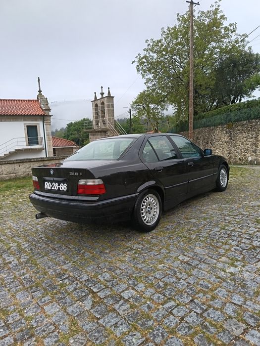 BMW E36  em bom muito bom estado
