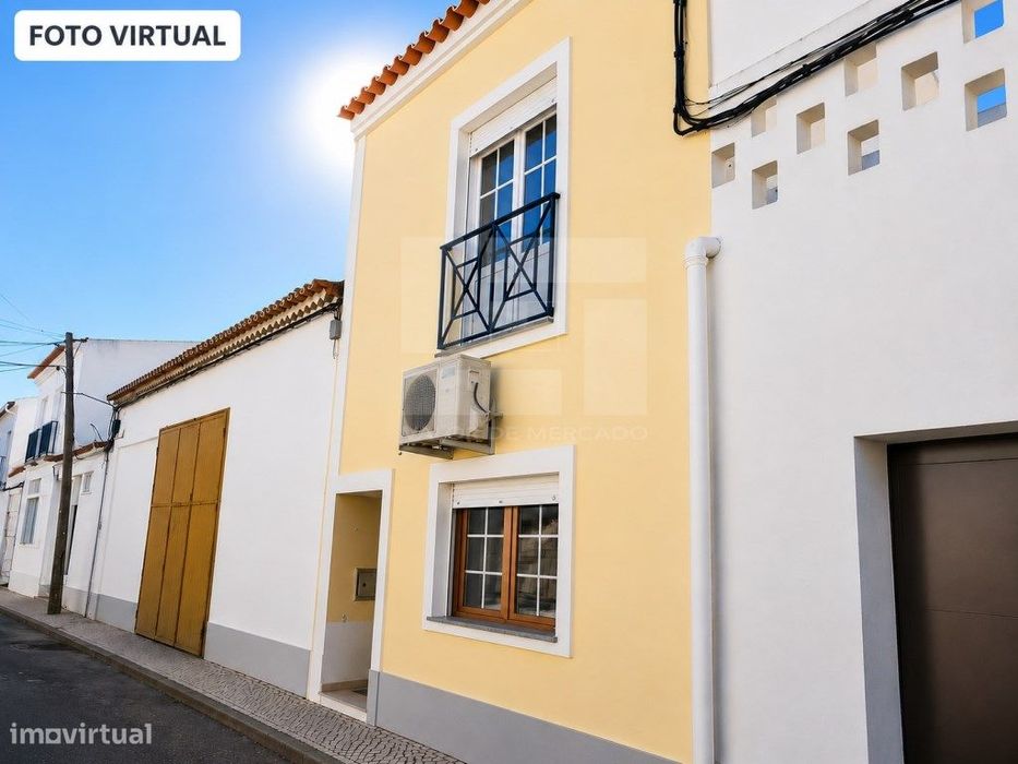 Moradia T3 para recuperar em Ferreira do Alentejo e Canhestros.