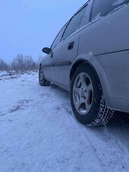 Опель вектра б універсал