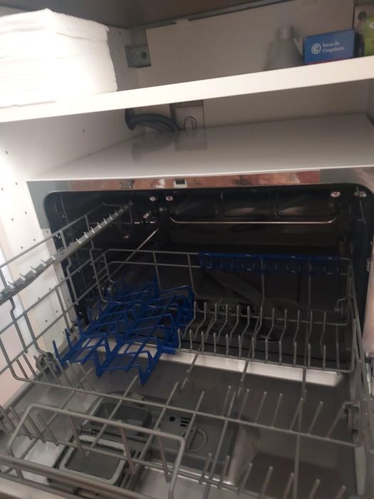 Como Nova - Máquina Lavar Loiça Becken
