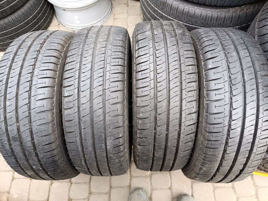 225 65 16 C Michelin
