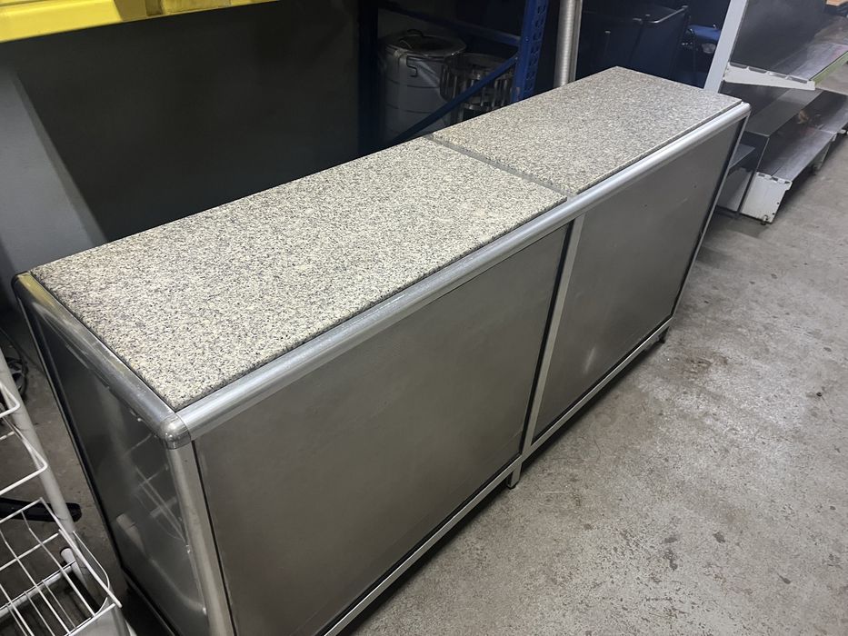 Balcão Móvel em aluminio com tampo em granito 2.00mt