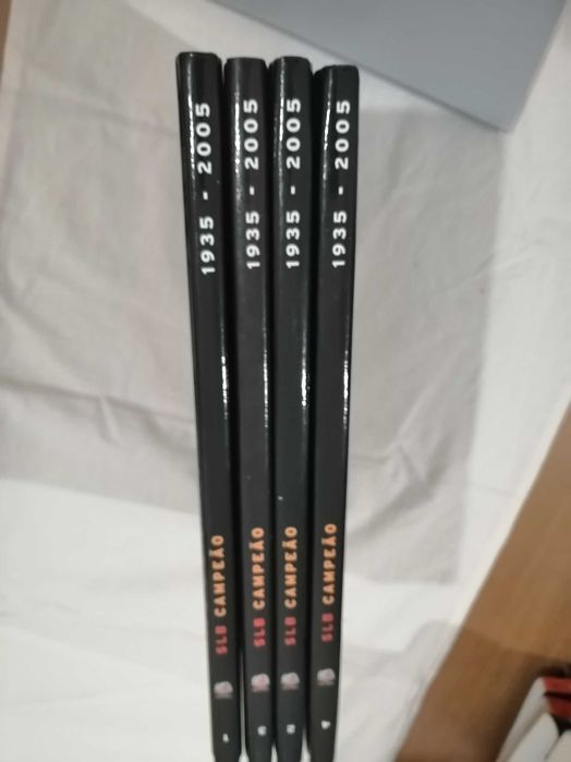 Sport Lisboa e Benfica Campeão  1935 a 2005