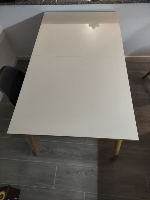 Mesa extensível 10 pessoas