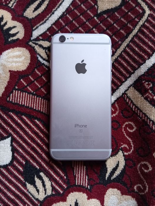 Продам айфон 6s в гарному стані