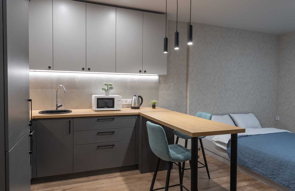 Оренда подобово - затишний смарт із ванною, біля метро. Світло 24/7.