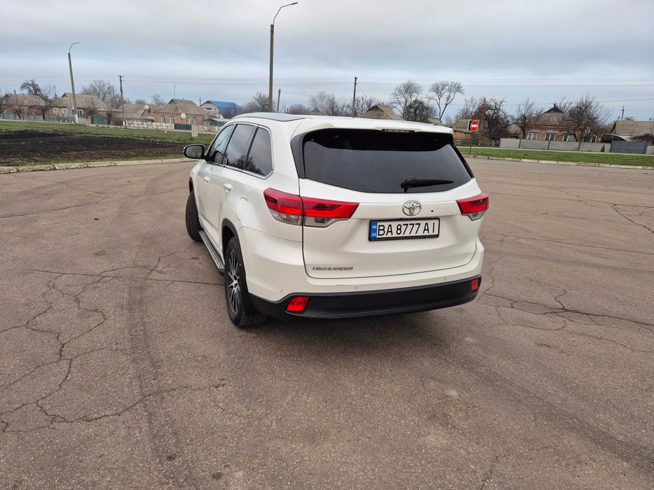 Продам Toyota Highlander