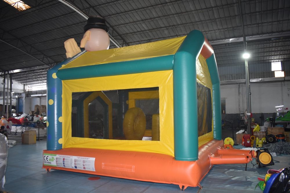 Insuflável Castelo Palhaço (novo)