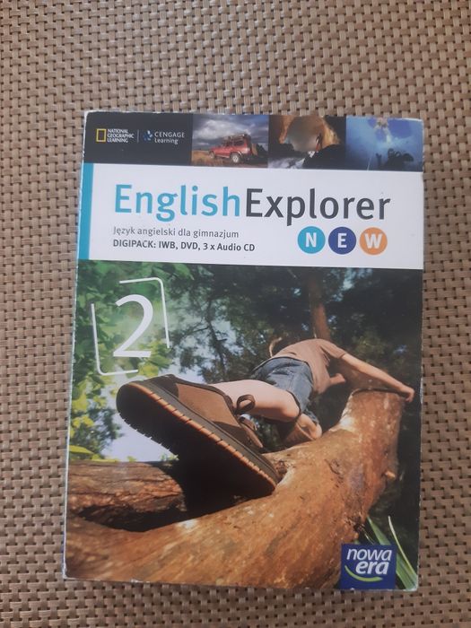 English Explorer New 2 Dogipack: IWB, DVD i 3 audio CD