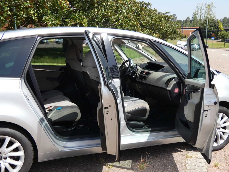 Citroen C4 Picasso - 172000 kms