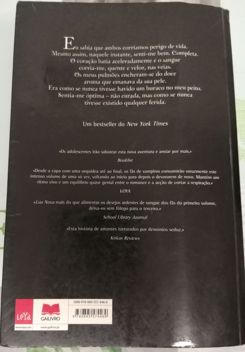 Livro lua nova da saga twigth litht