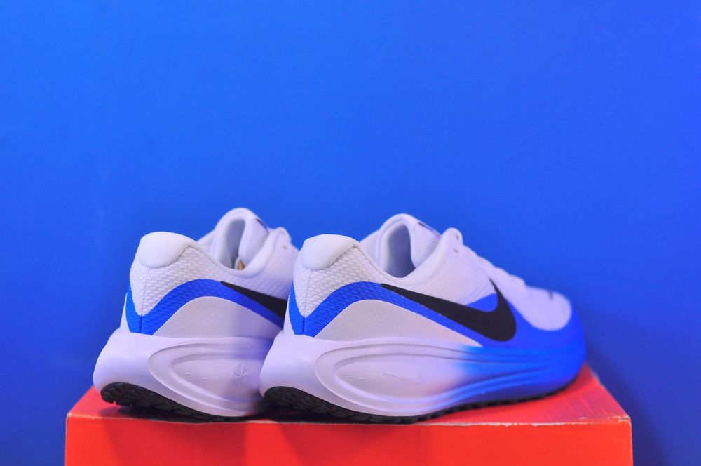 Кросівки Nike Revolution 8  оригінал