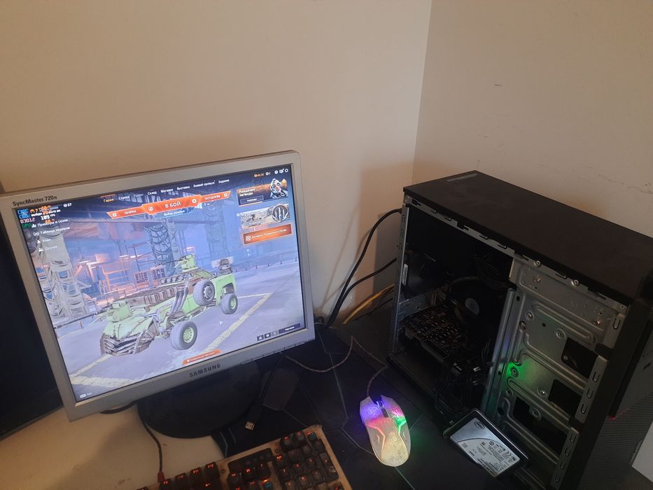 Продам пк lenovo i5 6400 gtx 1070 8g  8ram ddr4