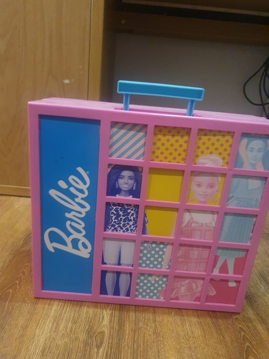 Szafa Barbie stan bardzo dobry