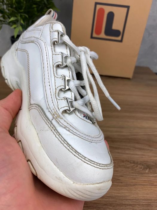 Buty Fila Strada Low r. 33 - białe sneakersy dziecięce