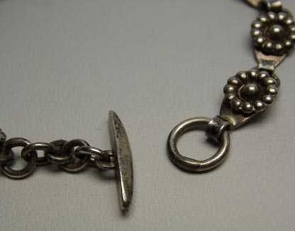 Przedwojenna srebrna bransoletka przekładane zapięcie 15,5 cm.