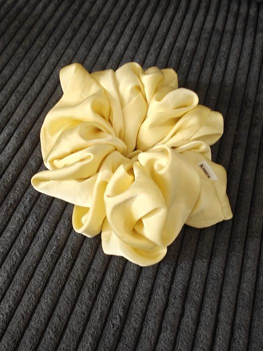 Frotka Scrunchie Komea Butter Yellow Puffy do włosów