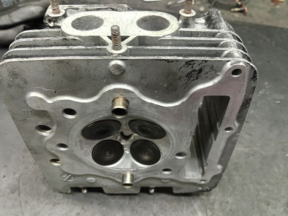 Honda xl 350 głowica sprawna