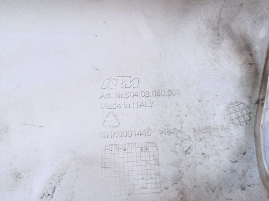 CARENAGEM LATERAL ESQUERDA PARA KTM 1290 DE 2016