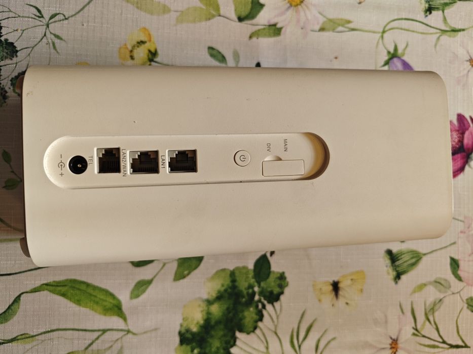 Router Huawei B818-263 + antena 2x14dB