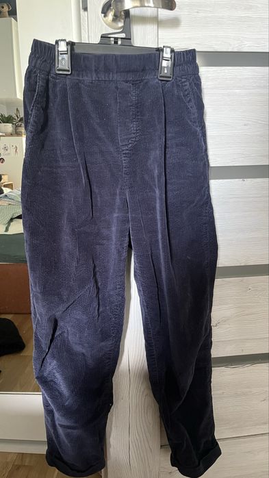 Sztruksowe chinosy United Colors of Benetton XS