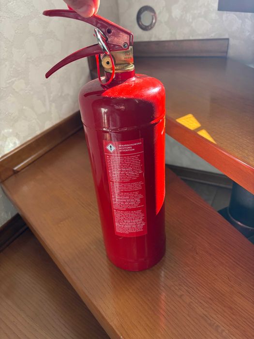 Вогнегасник автомобільний  2кг