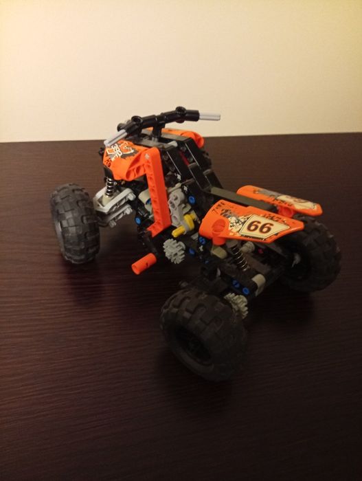 Lego technic moto4