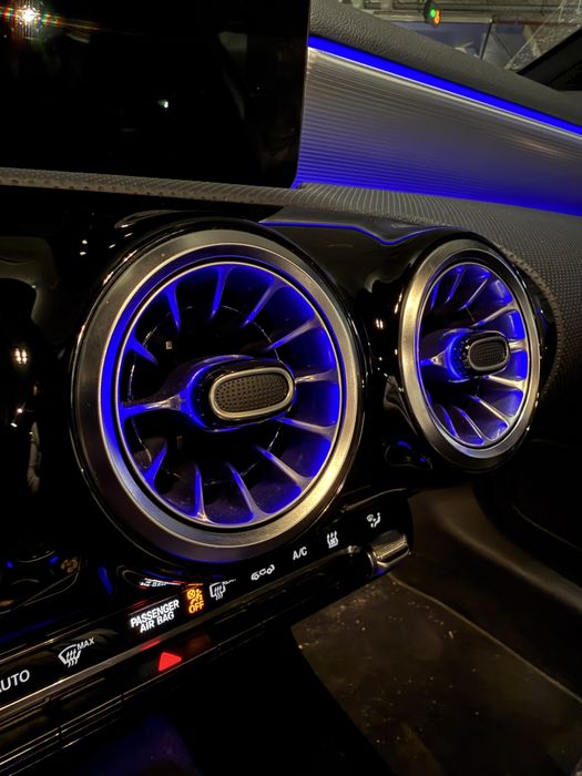 Mercedes Benz A250e Limousine AMG Line 8G-DCT