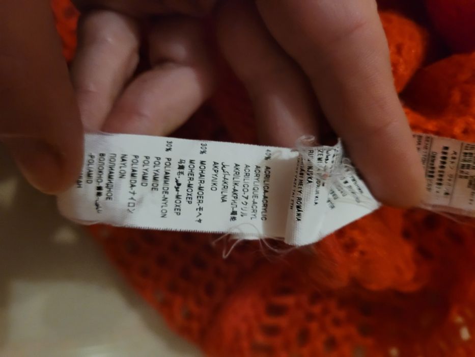 Sweterek damski Benetton