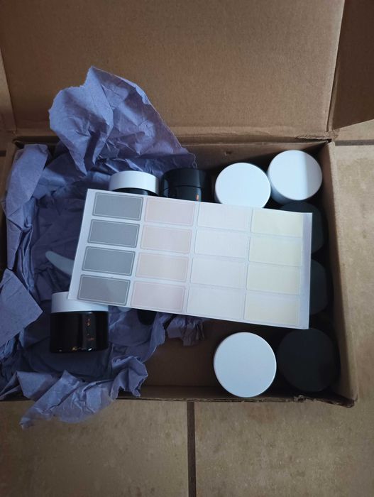 Zeuwets Opakowanie 10 pustych słoików na próbki szkło kosmetyczne NOWE