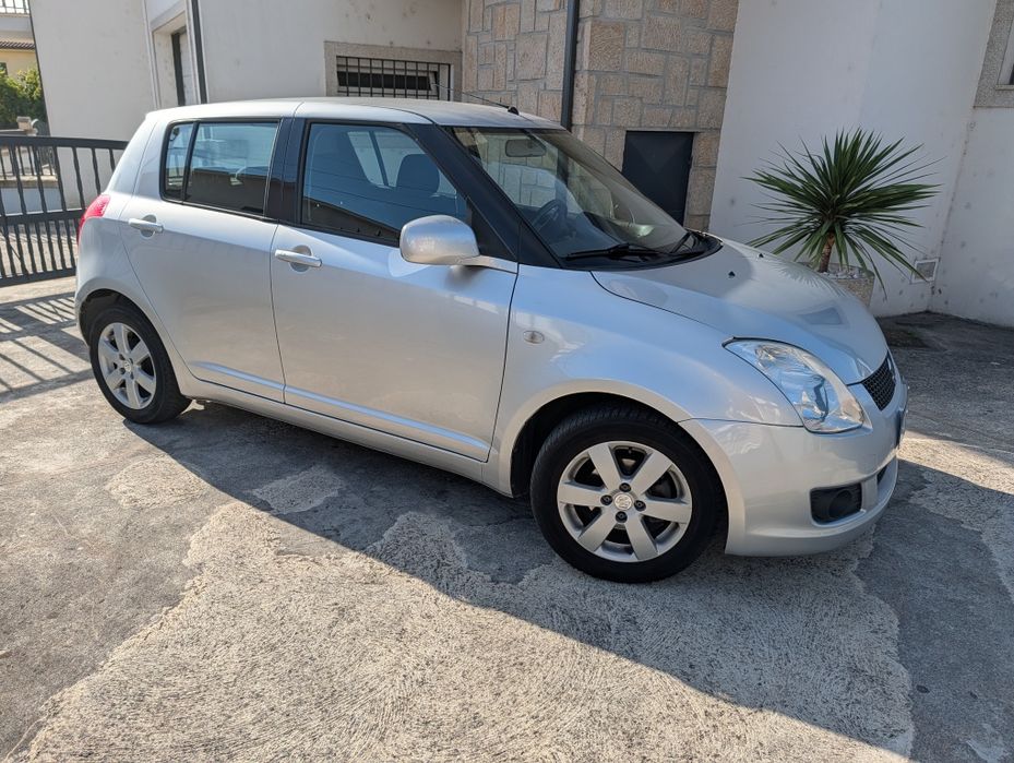 Suzuki Swift 1.3 gasolina. Ano 2008/06