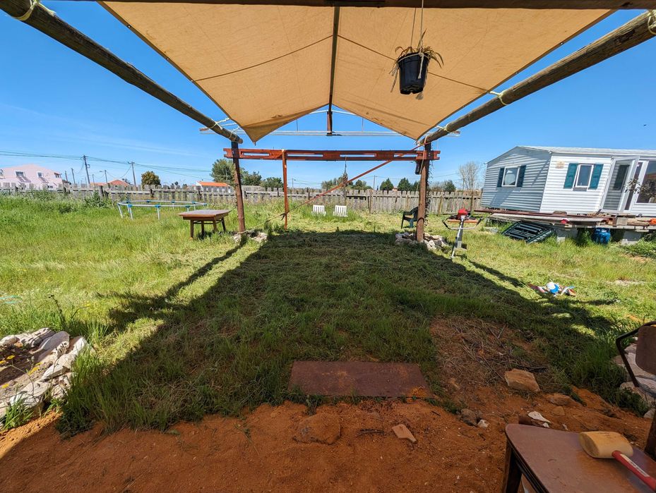 Estruturas metálicas ligeiras - Telheiros / Canis / Abrigos de Jardim