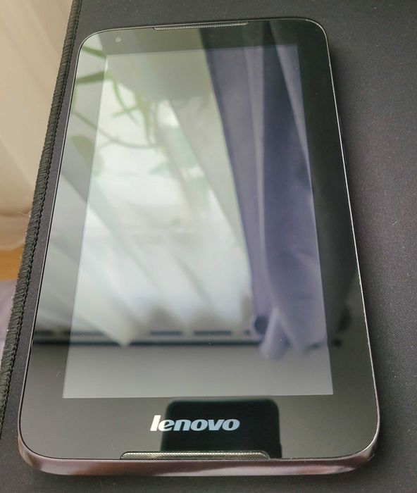 TABLET LENOVO IDEATAB A1000-F, stan bardzo dobry