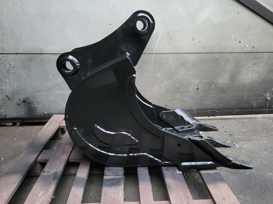 Łyżka 40cm z zębami pasująca do koparki koparko ładowarki JCB 3cx 4cx