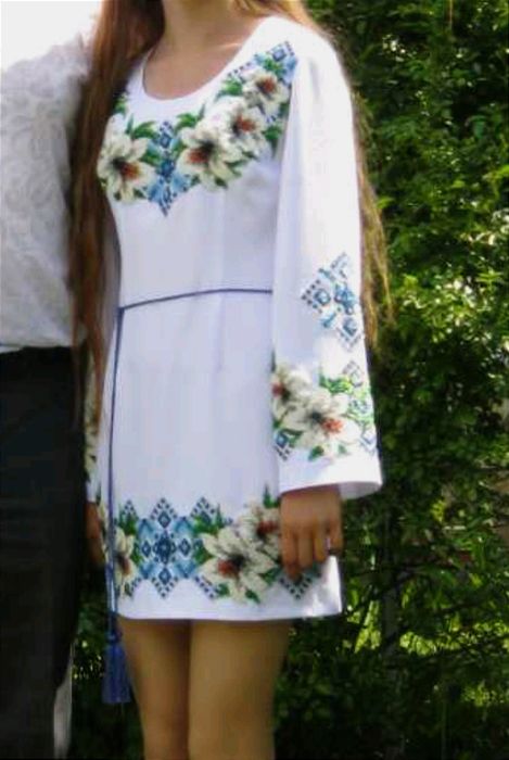 Плаття вишите бісером