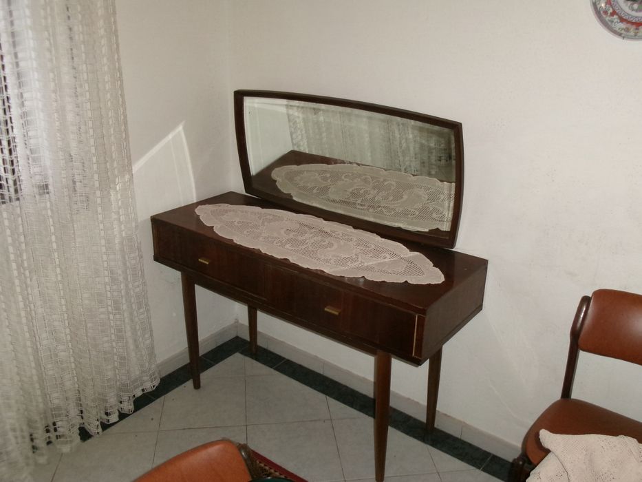 Móvel madeira/ Aparador