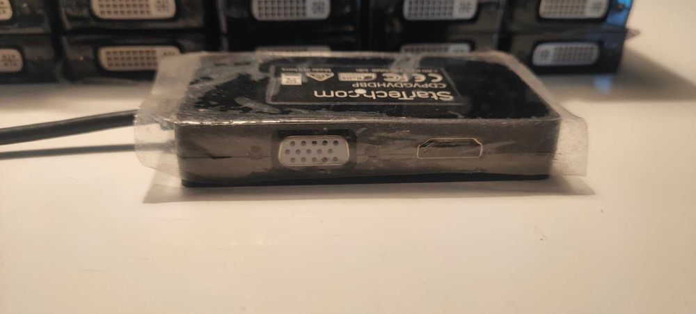 27 SZTUK - StarTech.com USB-C Adapter 4K 30Hz, USB C na HDMI/DVI/VGA