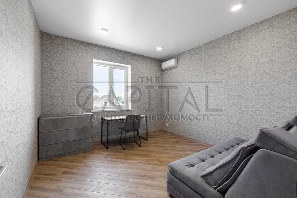 Продажа 2-этажного дома, с. Пуховка, Броварской р-н.