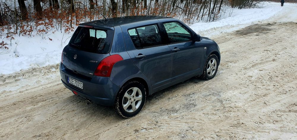 Suzuki Swift napęd 4x4 1.3