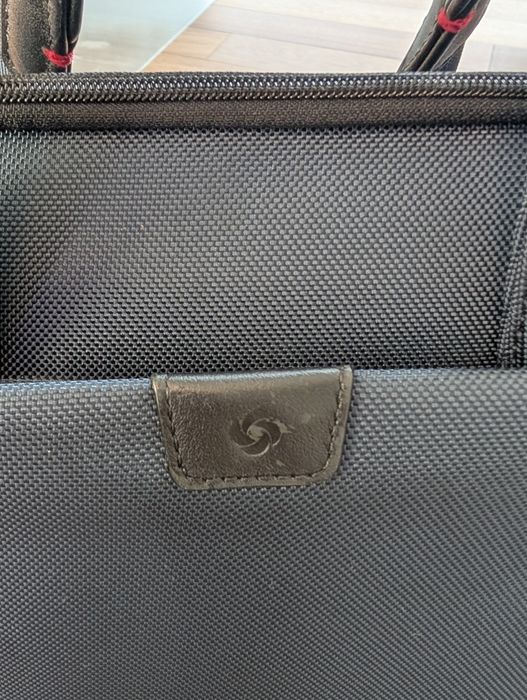 Samsonite Pro DLX-5 Briefcase 15.6''