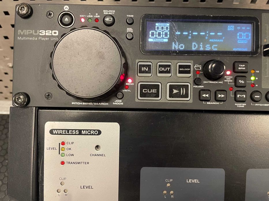 Powermikser Maintronic PSM-202 CD/MP3 USB,  Talkover, EQ,  2x400W w 4R