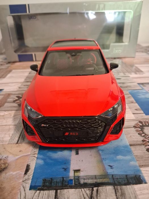 Audi RS3 IXO 1:18 kolekcjonerski