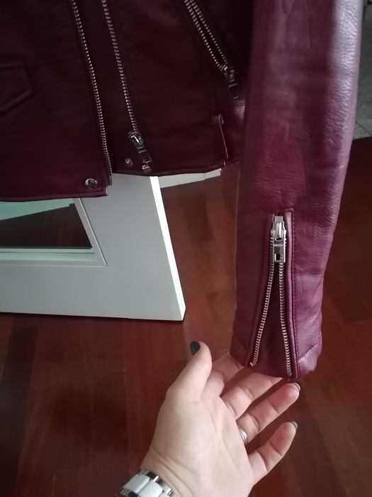 Casaco Bershka Tam, M  ( Portes incluídos)