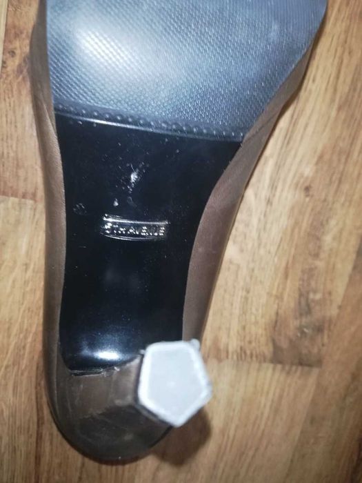 Eleganckie, brązowe buty firmy 5th Avenu rozm. 36