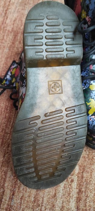 Buty dziewczęce Dr Martens rozm. 36